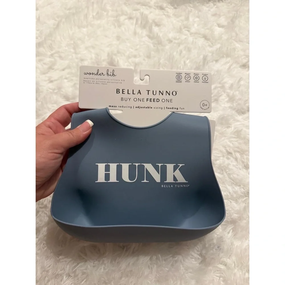 Hunk Bella Tunno Baby Bib NWT - Picture 1 of 2